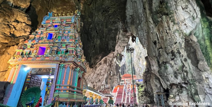 Exploring the Majestic Thean Hou Temple and Batu Caves in Kuala Lumpur: A Journey Through Malaysia’s Rich Culture and Spirituality